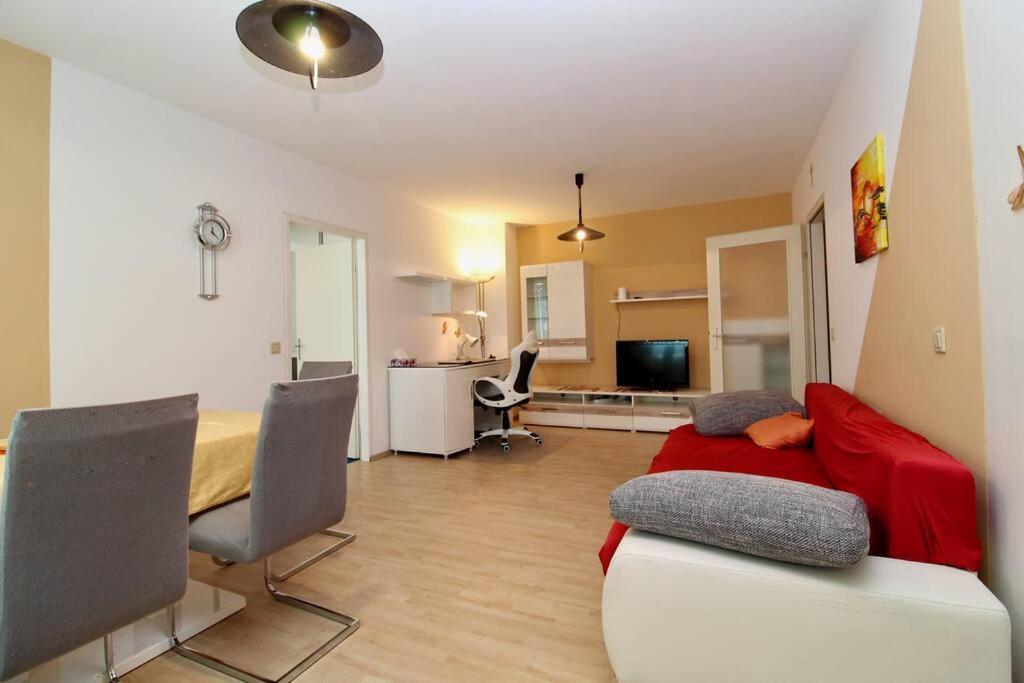 Cozy Apartment Free Parking Wenen Buitenkant foto